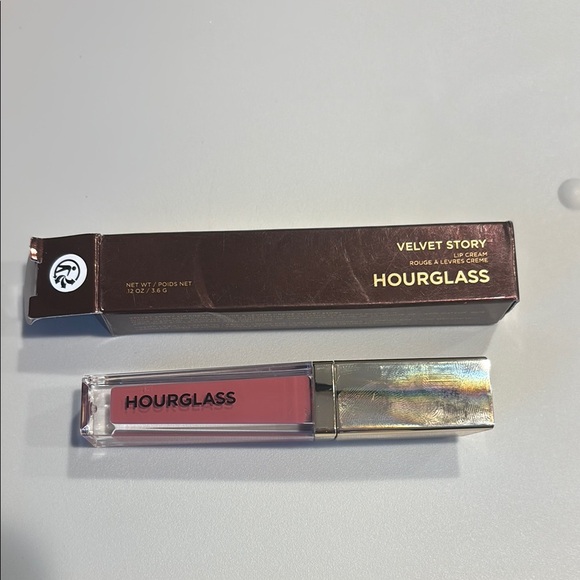 Hourglass Velvet Story Lip Cream in Pink - Picture 1 of 9